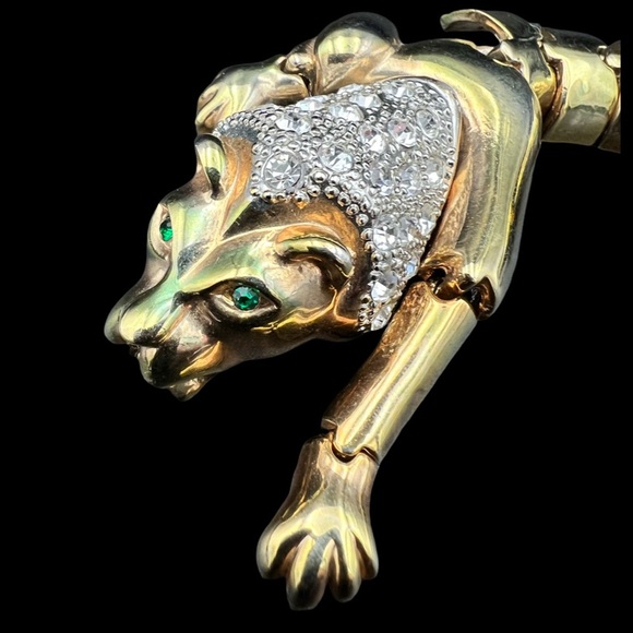 1980s  Lion Articulated Shoulder Brooch Pin Gold Plated Pave Crystals Statement - Picture 6 of 13